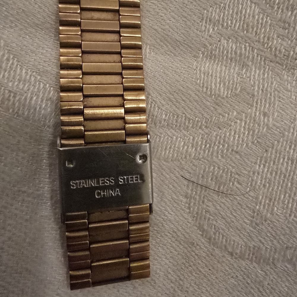 Casio Vintage Calculator Digital Watch - Picture 5 of 8